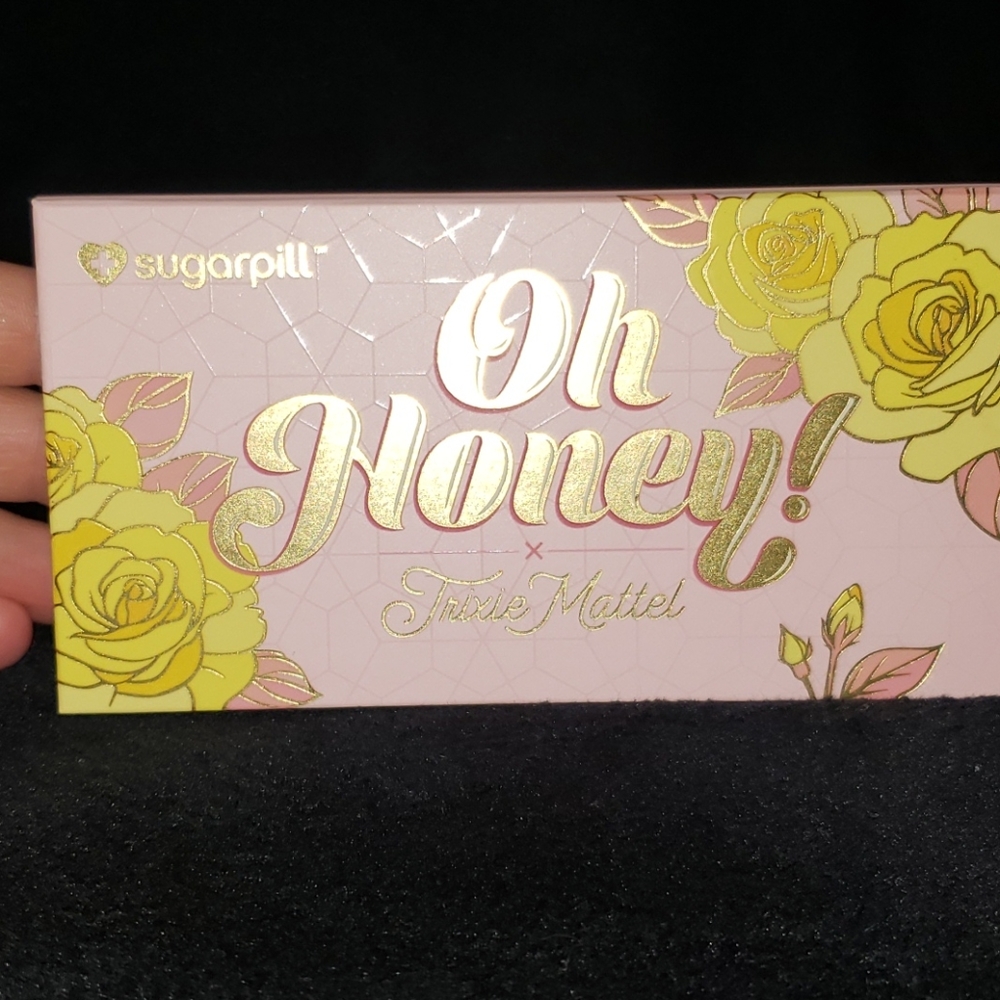 SugarPill x Trixie Mettel eyeshadow/face palette